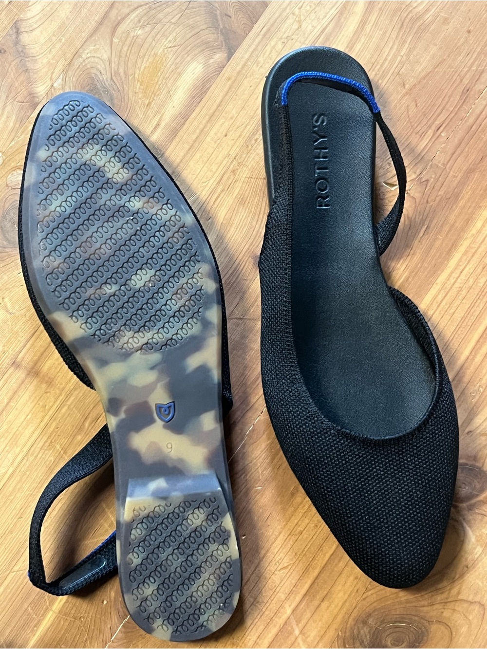 NWOT Rothy's Black Pointed Knit Slingback Flats with Blue Accent Size 9